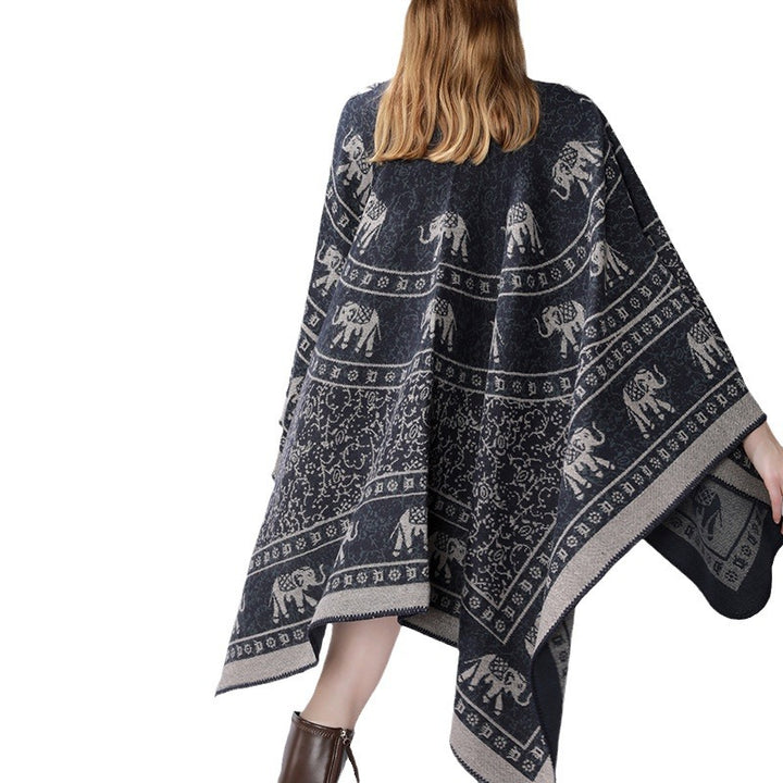 Damen Capeponcho im Wickelstil mit ornamentaler Jacquardstruktur und offenem Kimono-Fall – Célinea