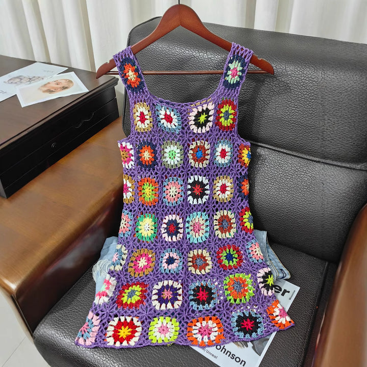 Damen luftiges Häkelkleid mit buntem Granny-Quadrat-Muster Echo Archiv