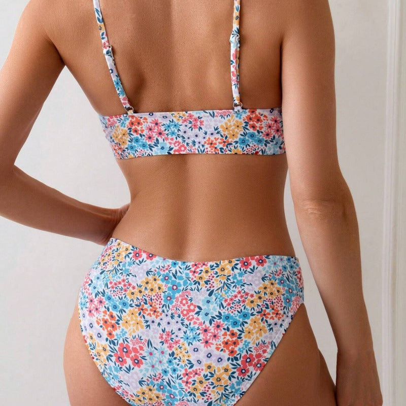 Damen High-Waist Bikini-Set mit floralem Design und komfortablen Trägern Echo Archiv