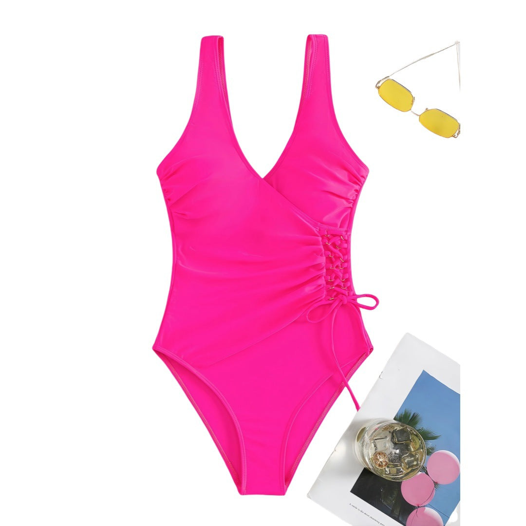 Damen Einteiliger Badeanzug mit raffiniertem Wickeldesign Echo Archiv