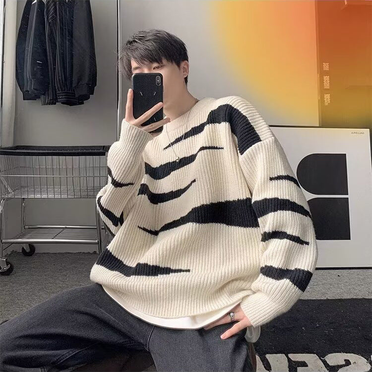 Herren Lässiger Grobstrickpullover mit Streifen Echoarchiv