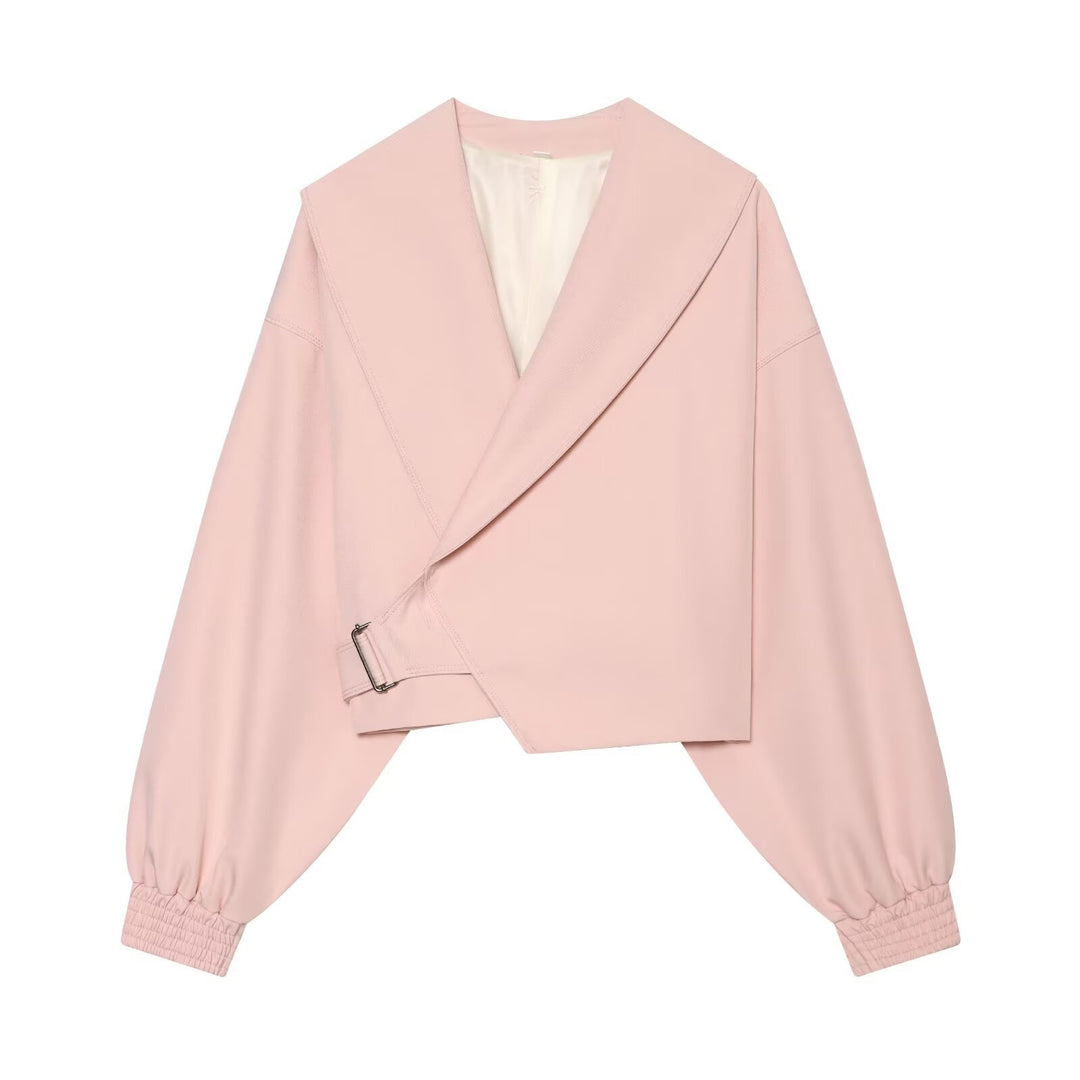 Damen Kurze Wickeljacke mit weitem Schalkragen, taillierendem Schnallenband und Ballonärmeln Echo Archiv