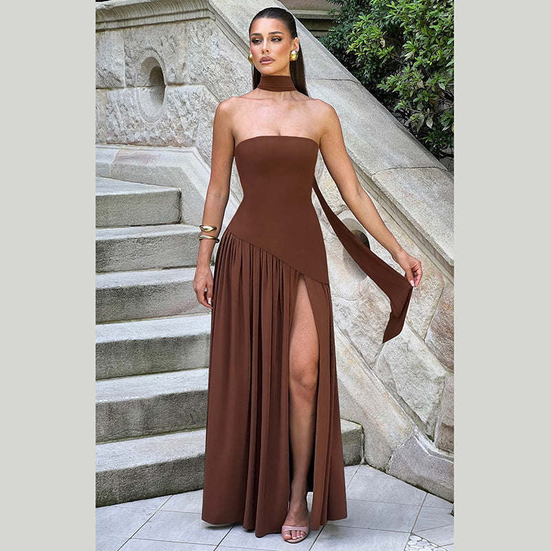 Damen Elegantes Maxikleid mit schulterfreier Silhouette und raffiniertem Schlitz Echo Archiv