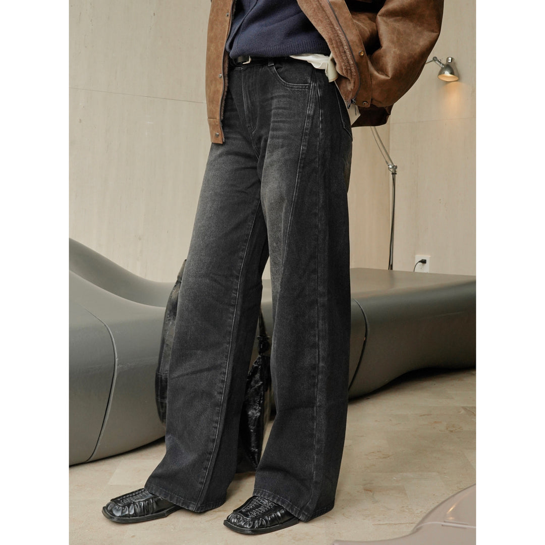 Damen weite High‑Waist Denim‑Jeans im Baggy‑Cut mit Mittelnaht und Used‑Effekt Echoarchiv
