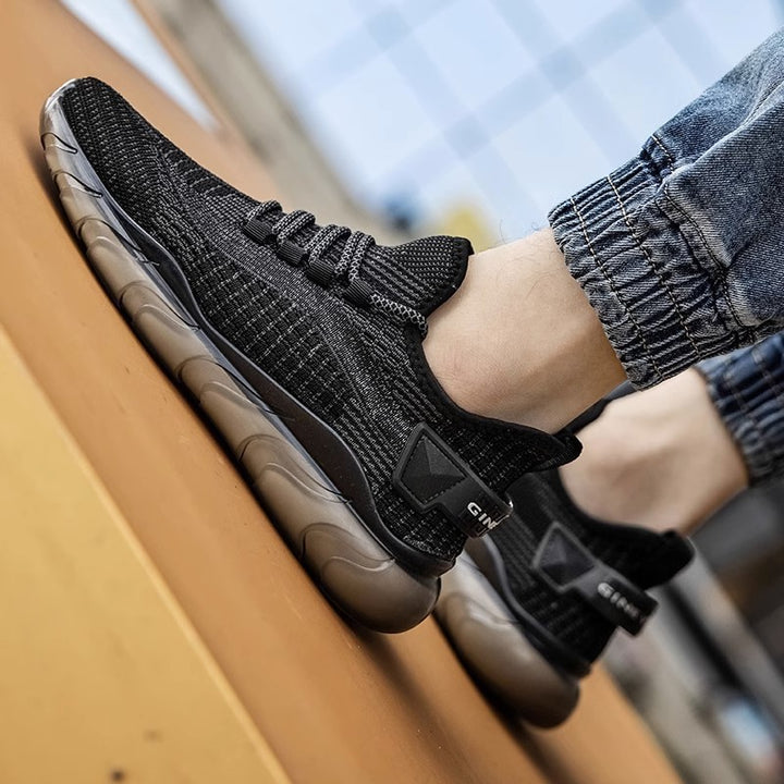 Unisex leichte Strick-Runner mit flexibler Air-Cell-Zwischensohle und gepolstertem Sockeneinstieg – Tavélo
