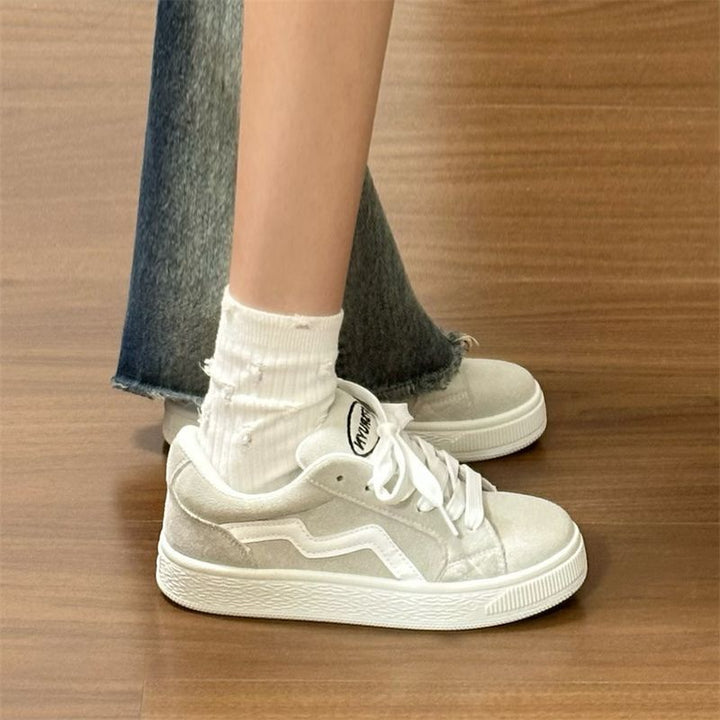 Damen Sneakers aus hochwertigem Wildleder mit rutschfester Sohle Echo Archiv