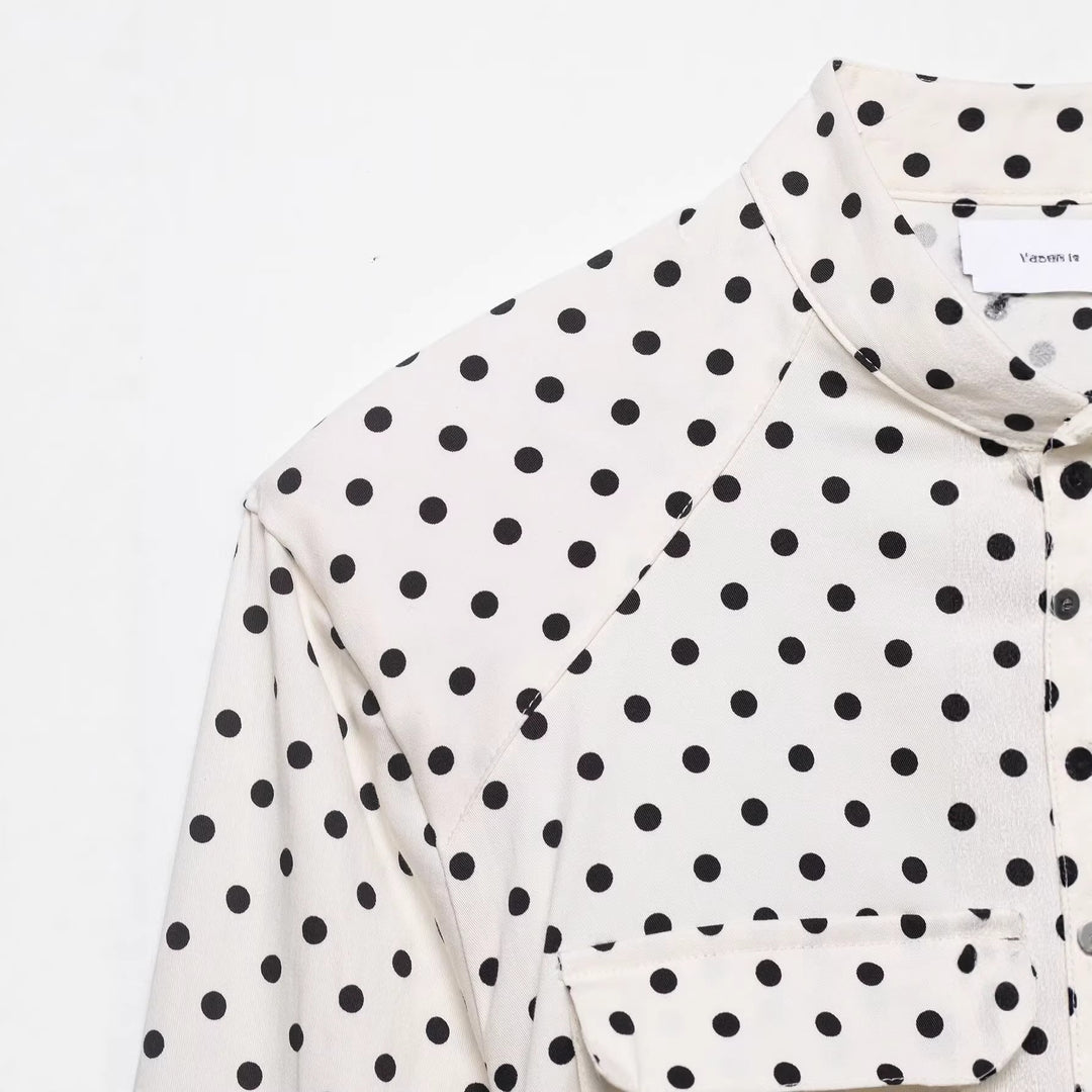Damen Taillierte Blusenjacke mit Stehkragen, Bindegürtel und Punkteprint Echo Archiv