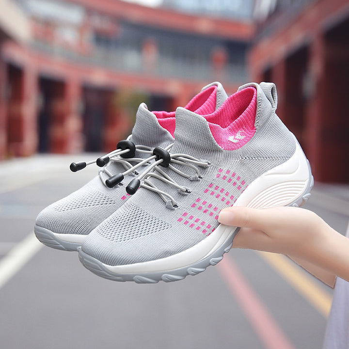 Damen gestrickte Slip-On Sneaker mit Schnellzugkordel, elastischem Schaft und stoßdämpfender Plateau-Sohle Echo Archiv