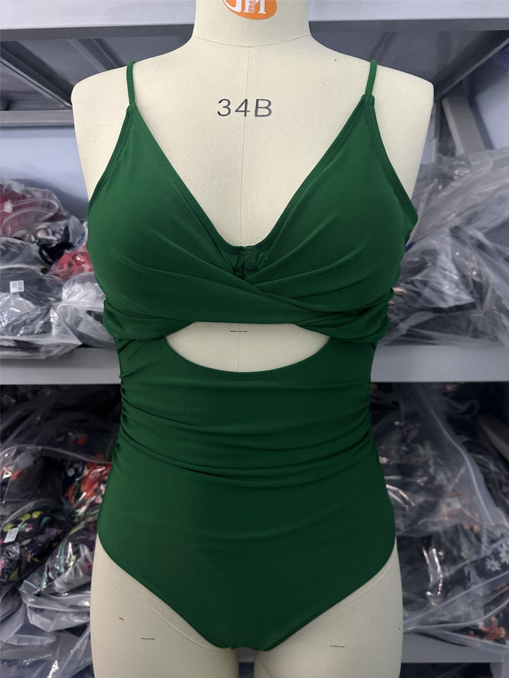 Damen Eleganter Einteiler-Badeanzug mit modischem Cut-Out Echo Archiv