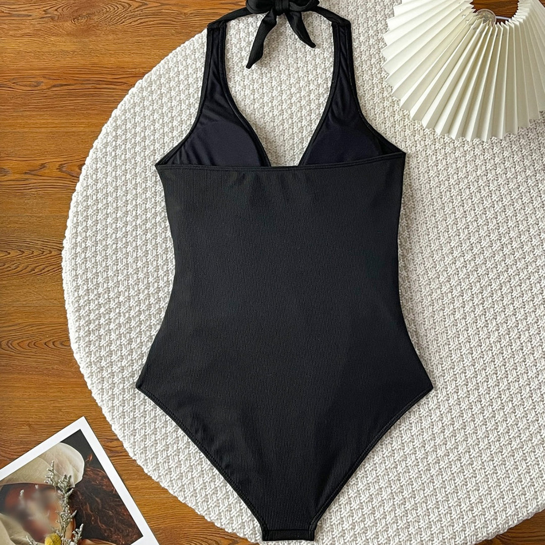 Damen eleganter Badeanzug mit raffiniertem Wickeldesign Echo Archiv