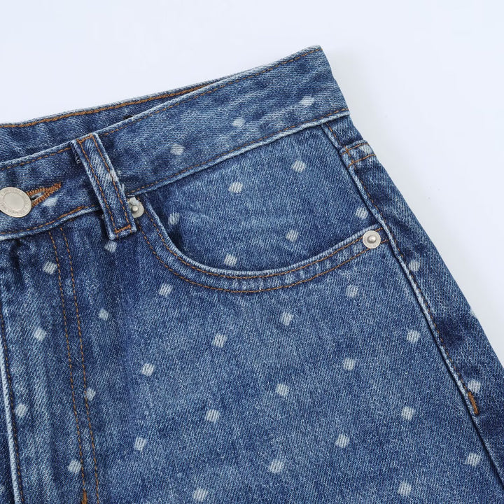Damen High‑Waist Mom‑Jeans mit tapered Bein und dezentem Punkte‑Print Echoarchiv