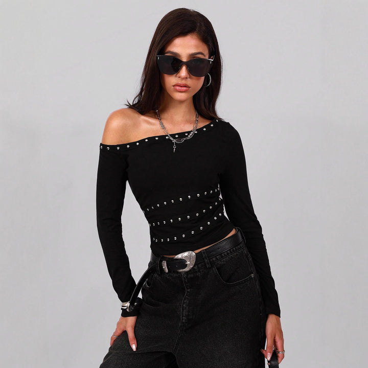 Damen nan asymmetrisches schulterfreies Langarmshirt mit Nietenbesatz und tailliertem Schnitt Echo Archiv