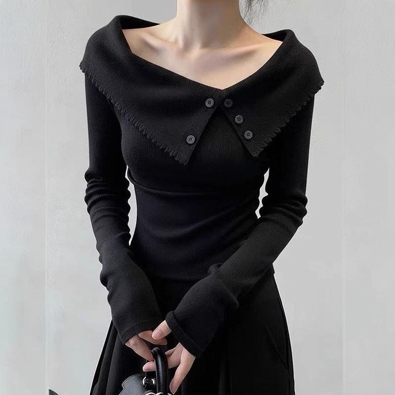 Damen Eleganter Pullover mit weitem Kragen und Knopfdetails Echo Archiv