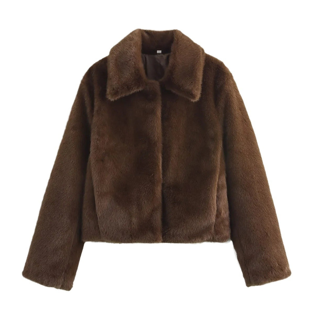 Damen 100+ kurzer Kunstfellblouson mit Hemdkragen, weicher Wattierung und verdeckter Knopfleiste Echo Archiv