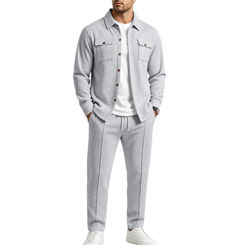 Herren Overshirt- und Jogger-Set aus strukturierter Strickqualität Echoarchiv