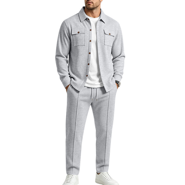 Herren Overshirt- und Jogger-Set aus strukturierter Strickqualität Echoarchiv