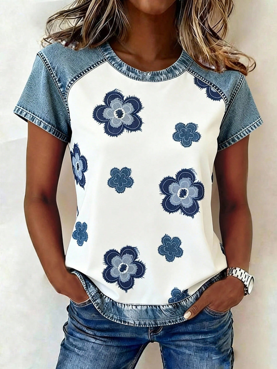 Damen Kurzarmshirt mit Jeans-Einsätzen und Teddy-Patchprint Echo Archiv