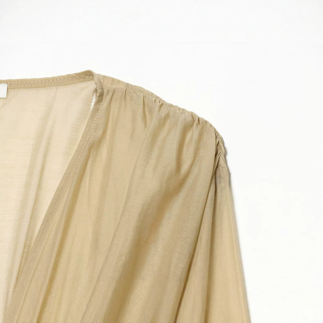 Damen Cape-Bolero mit Korsettbund und voluminösen Ballonärmeln Echo Archiv