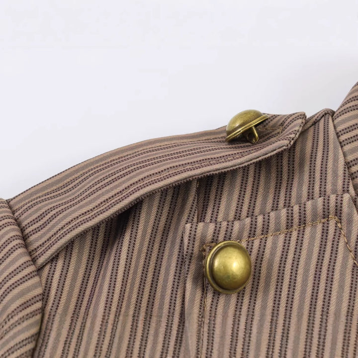 Damen Cropped-Militärjacke im Nadelstreifen mit Stehkragen, Epauletten und dekorativen Messingknöpfen Echoarchiv