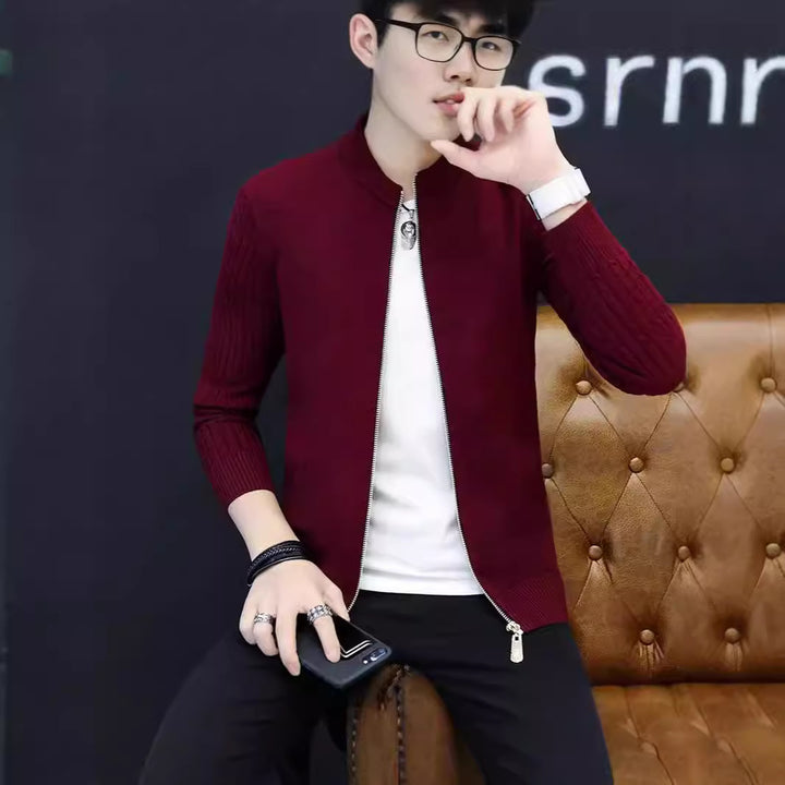 Herren Strickjacke mit modernem Reißverschluss und eleganten Ziernähten Echoarchiv