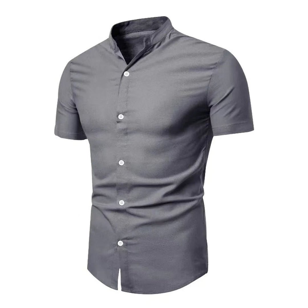 Herren Kurzarmhemd mit modernem Stehkragen und eleganten Knopfdetails Echoarchiv