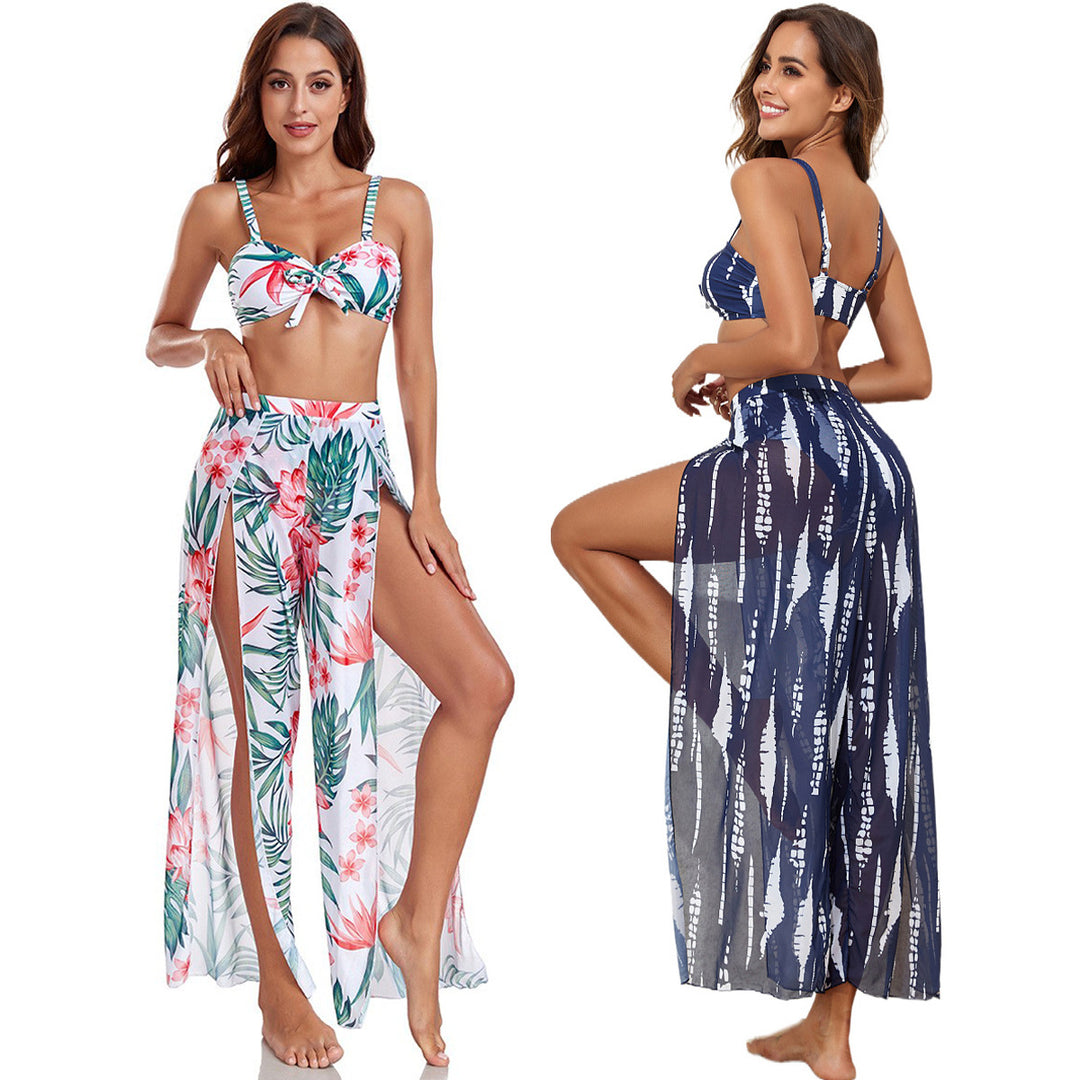 Damen Bikini-Set mit floralem Zufallsmuster und passendem Wickelrock Echo Archiv