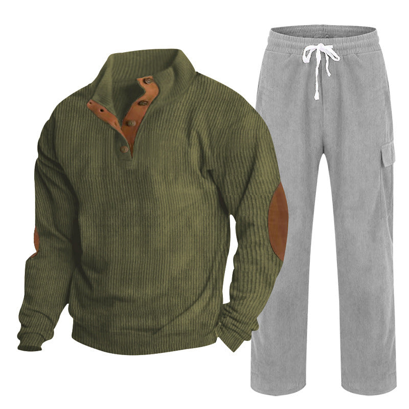 Herren nan Strick-Freizeitset mit Knopfleiste und Ellenbogenaufnähern sowie Cord-Cargohose Echo Archiv