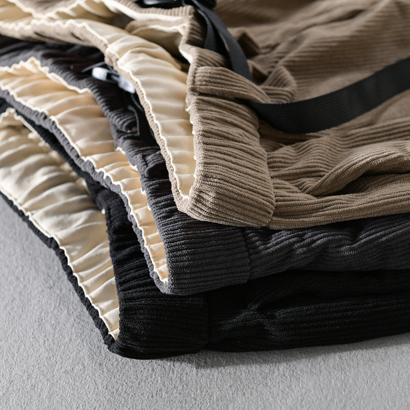Herren Kord-Chino mit elastischem Bund, Gurtbandschließe und konischem Schnitt Echoarchiv