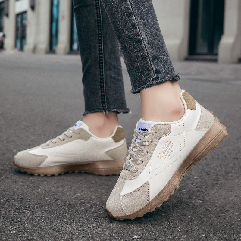 Damen nan leichte Retro-Laufsneaker aus Lederimitat und Velours mit gepolsterter Fersenstütze und rutschfester Profilsohle Echo Archiv