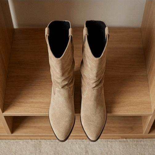 Damen Elegante Wildleder-Stiefel mit leichtem Stretch-Schaft Echoarchiv
