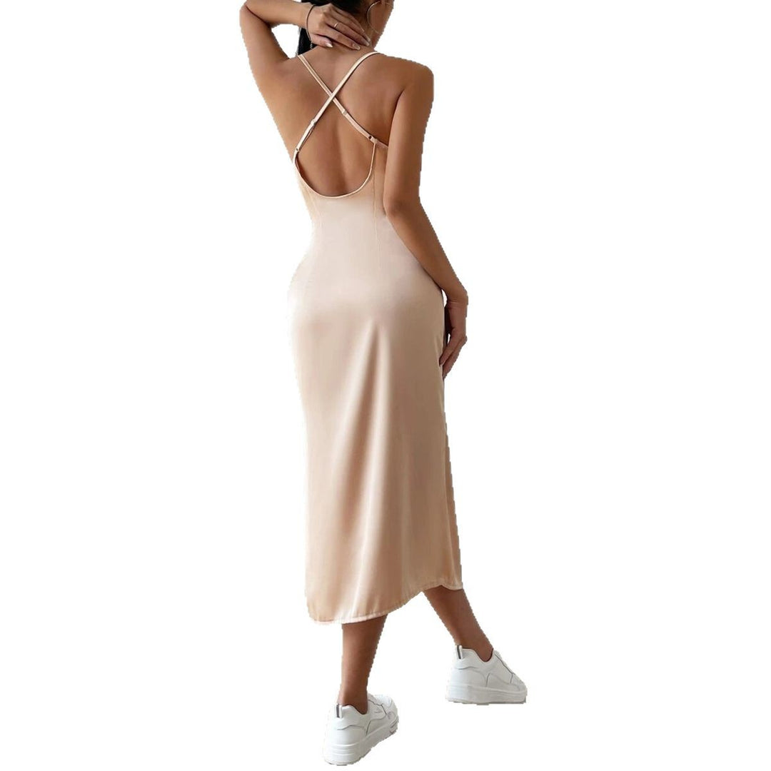Damen Satin-Midikleid mit schmalen Trägern und elegantem Schlitz Echo Archiv