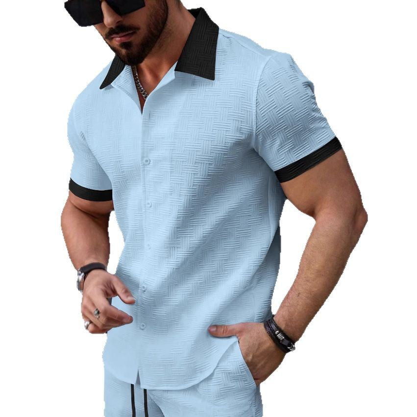 Herren modisches Kurzarm-Hemd mit strukturiertem Design und kontrastierenden Kragen Echoarchiv