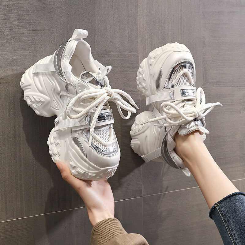 Damen Chunky Sneakers mit reflektierenden Akzenten und verstärktem Dämpfungssystem Echo Archiv