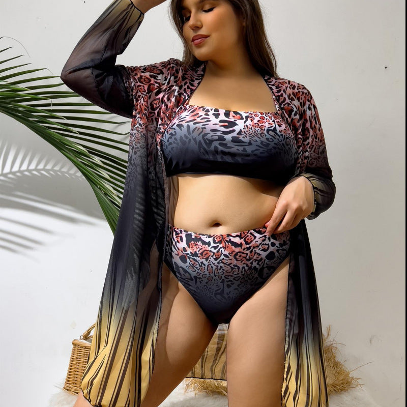 Damen Bikini-Set mit elegantem Wickelrock und modischem Leopardenmuster Echo Archiv