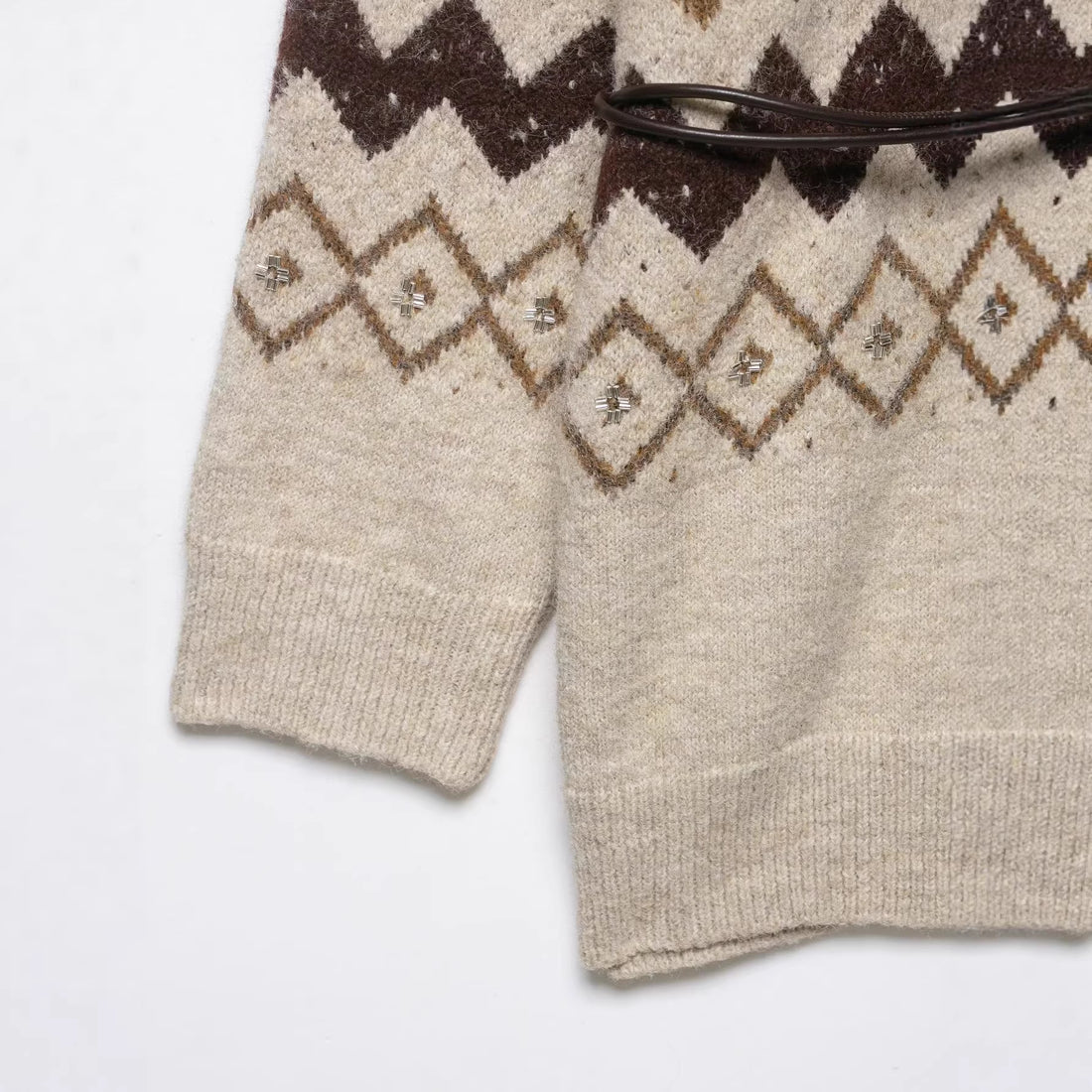Damen Strickcardigan mit Zickzack-Jacquard, Paillettenbesatz und Taillengürtel Echoarchiv