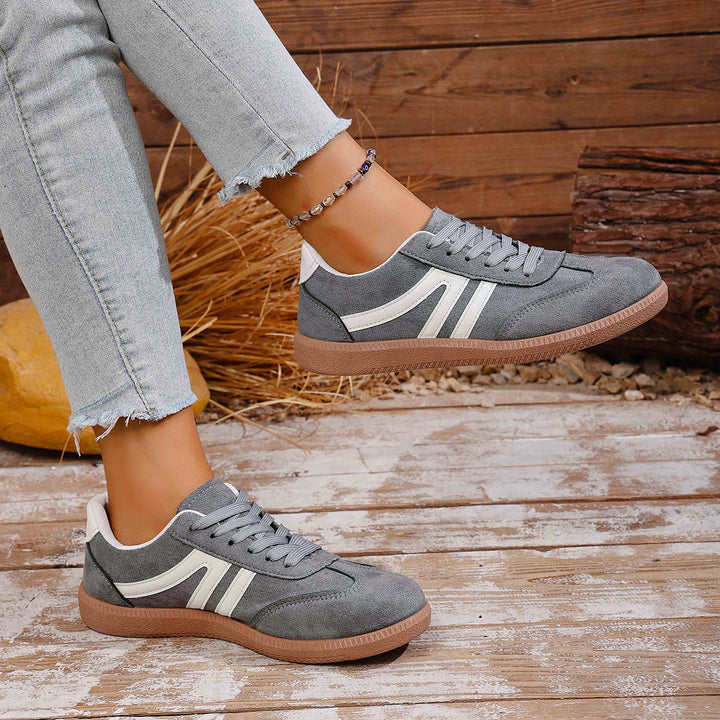 Damen Sportliche Sneakers aus hochwertigem Wildleder mit atmungsaktiver Sohle Echo Archiv