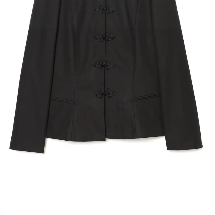 Damen Kurze taillierte Jacke mit Mandarin-Kragen und dekorativen Knotenverschlüssen Echo Archiv