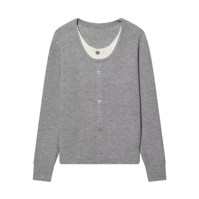 Damen zweilagiger Feinstrick-Cardigan mit integriertem Untertop und Herzknöpfen Echo Archiv