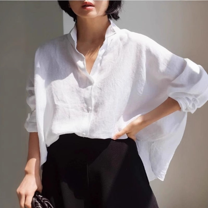 Damen Oversize-Leinenbluse mit geraffter Rückenpasse und krempelbaren Ärmeln – Élovi