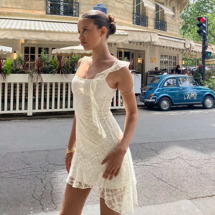 Damen Spitzenkleid mit asymmetrischem Schnitt Echo Archiv