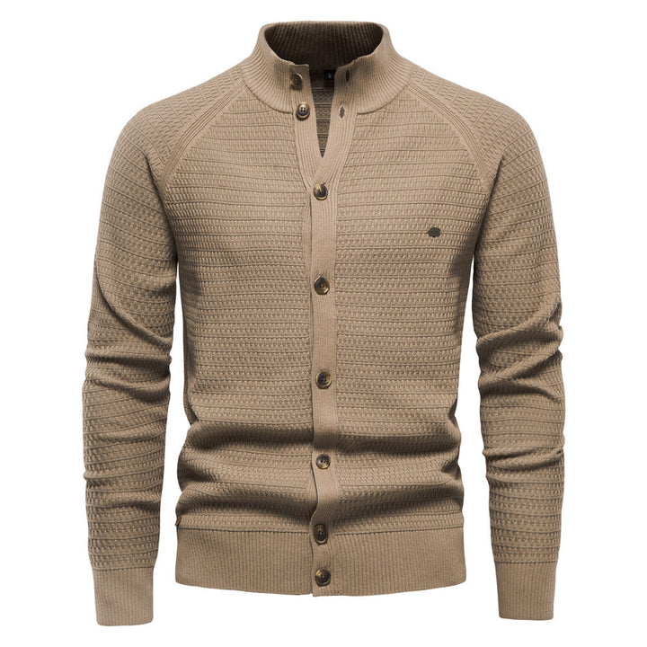 Herren Strickjacke mit modernem Zipper und stilvollen Knopfdetails Echoarchiv