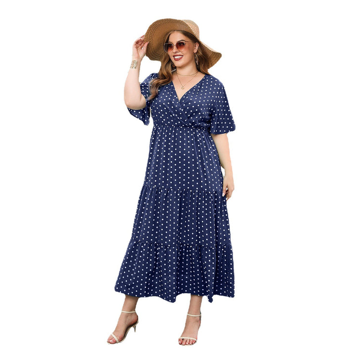 Damen Maxikleid mit trendigem Wickeldesign und feminine Rüschendetails Echo Archiv