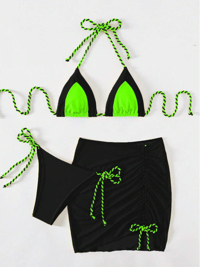 Damen Bikini-Set mit modernem Knoten-Design und figurbetontem Rock Echo Archiv
