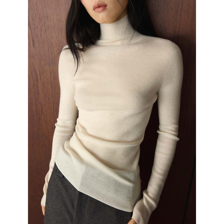 Damen Schmal geschnittener Rollkragenpullover aus Merino‑Mix Feinstrick Echoarchiv
