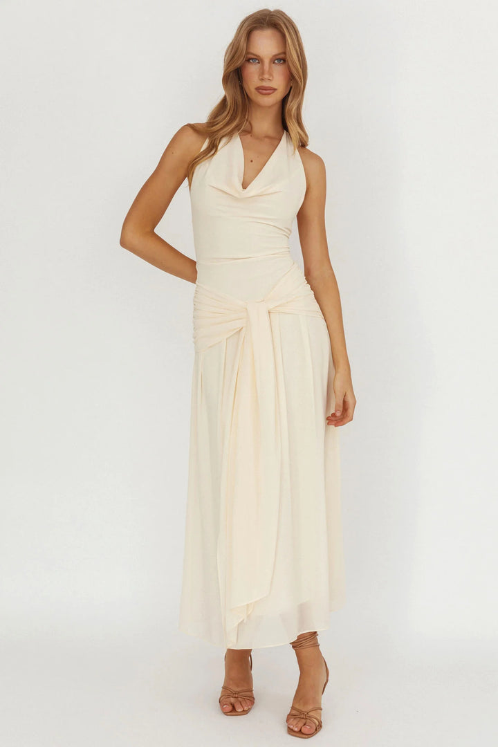 Damen Elegantes langes Abendkleid mit raffiniertem Halternetz Echo Archiv