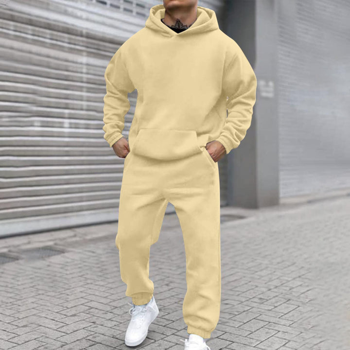 Herren bequemer Freizeitanzug mit oversized Schnitt und Kängurutasche Echoarchiv