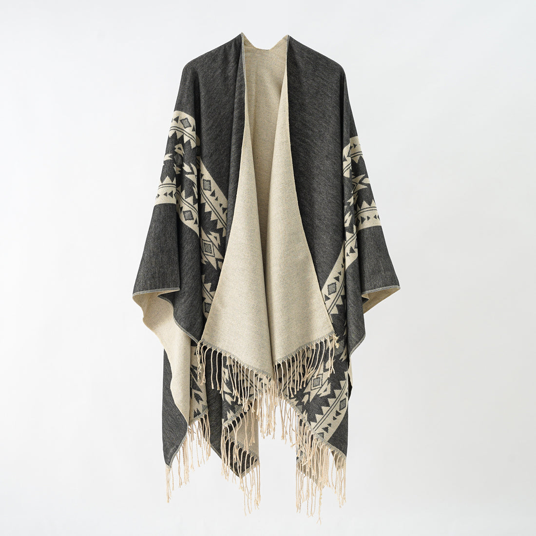 Damen Kaschmir‑Optik Überwurfponcho mit geometrischer Bordüren‑Jacquard und Fransen – Célinea