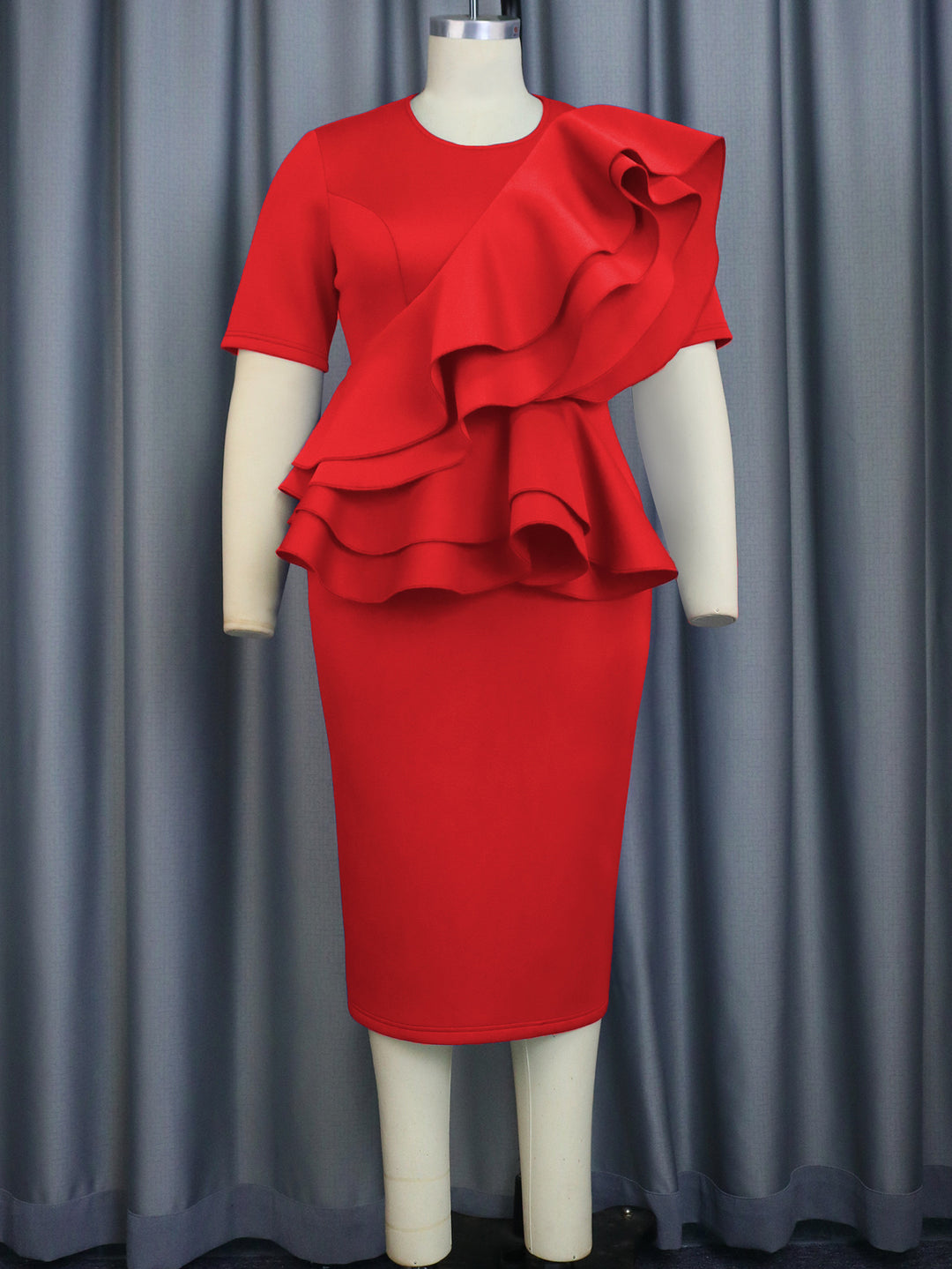 Damen elegantes Rüschenkleid mit taillierter Silhouette Echo Archiv