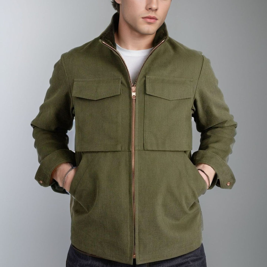 Herren elegante Arbeitsjacke mit praktischen Taschen und modernem Stehkragen Echoarchiv
