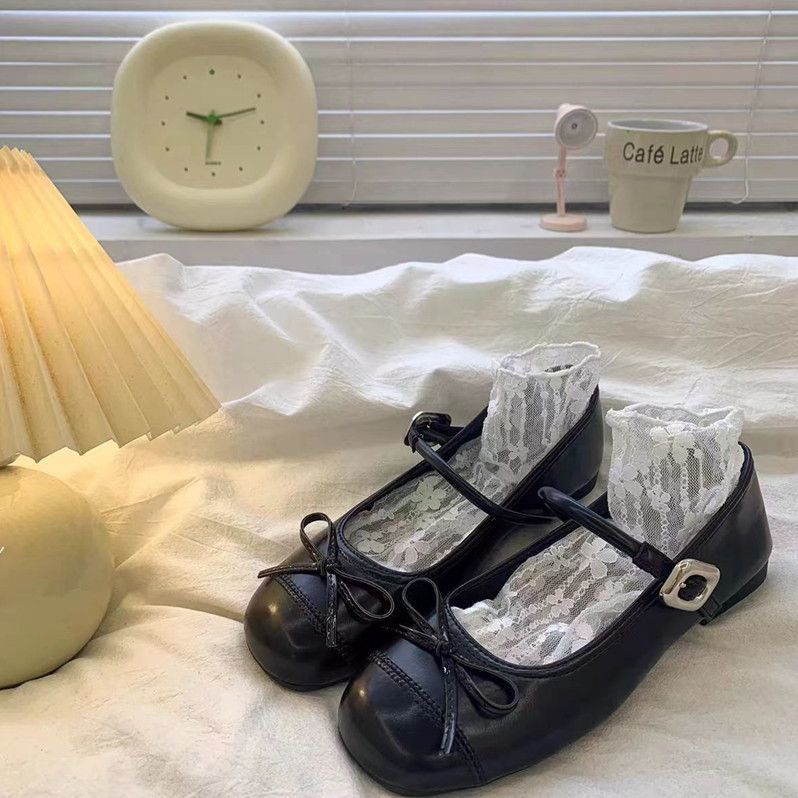 Damen Riemchen‑Ballerinas mit dekorativer Schleife und verstellbarem Schnallenriemen – Avérine